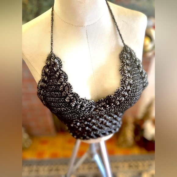 BLACK AND SILVER METALLIC CROCHETED FESTIVAL OR SWIM TOP - Picture 5 of 9
